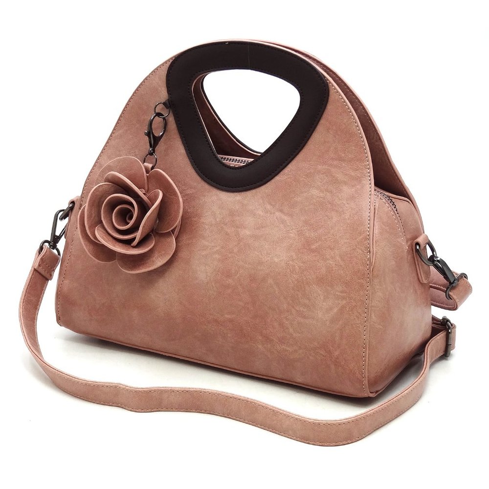 Rose and the Handbag - Picture 6 of 9